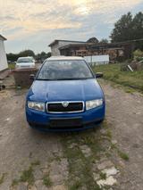 Volkswagen Škoda Fabia 1.4 Benzin | TÜV bis 01/2027 - Volkswagen Golf aus 2001: Kombi
