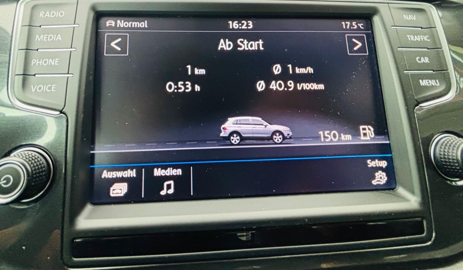 Volkswagen Tiguan Highline 2.0 TSI 179 ch DSG 4Motion / ACC / Caméra de recul / LED / Attelage pivotant
