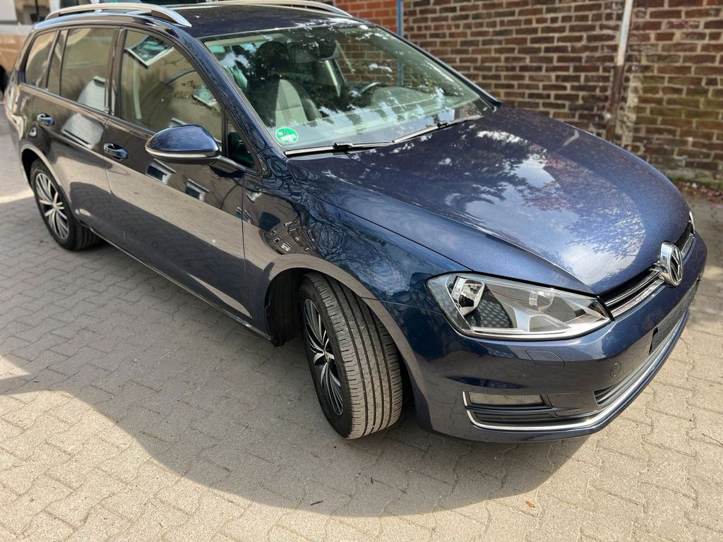 Image of Volkswagen Golf