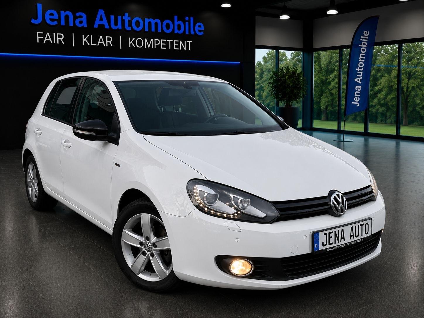Volkswagen Golf VI Match Xenon Alufelgen PDC MFL T.Leder