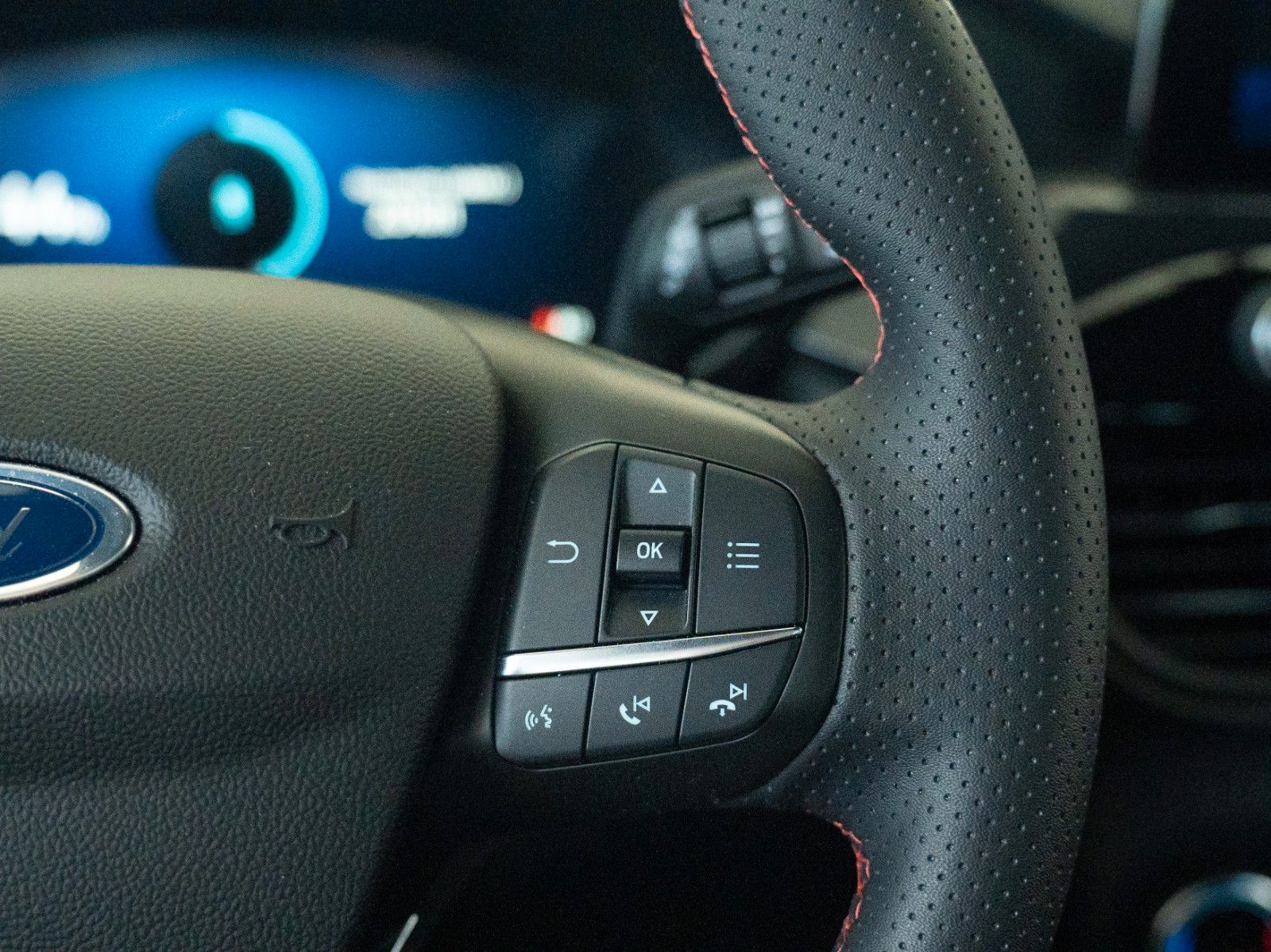 Fahrzeugabbildung Ford Kuga PHEV ST-Line X AUTOM./WINTER-P./B&O