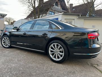Audi A8 - 3