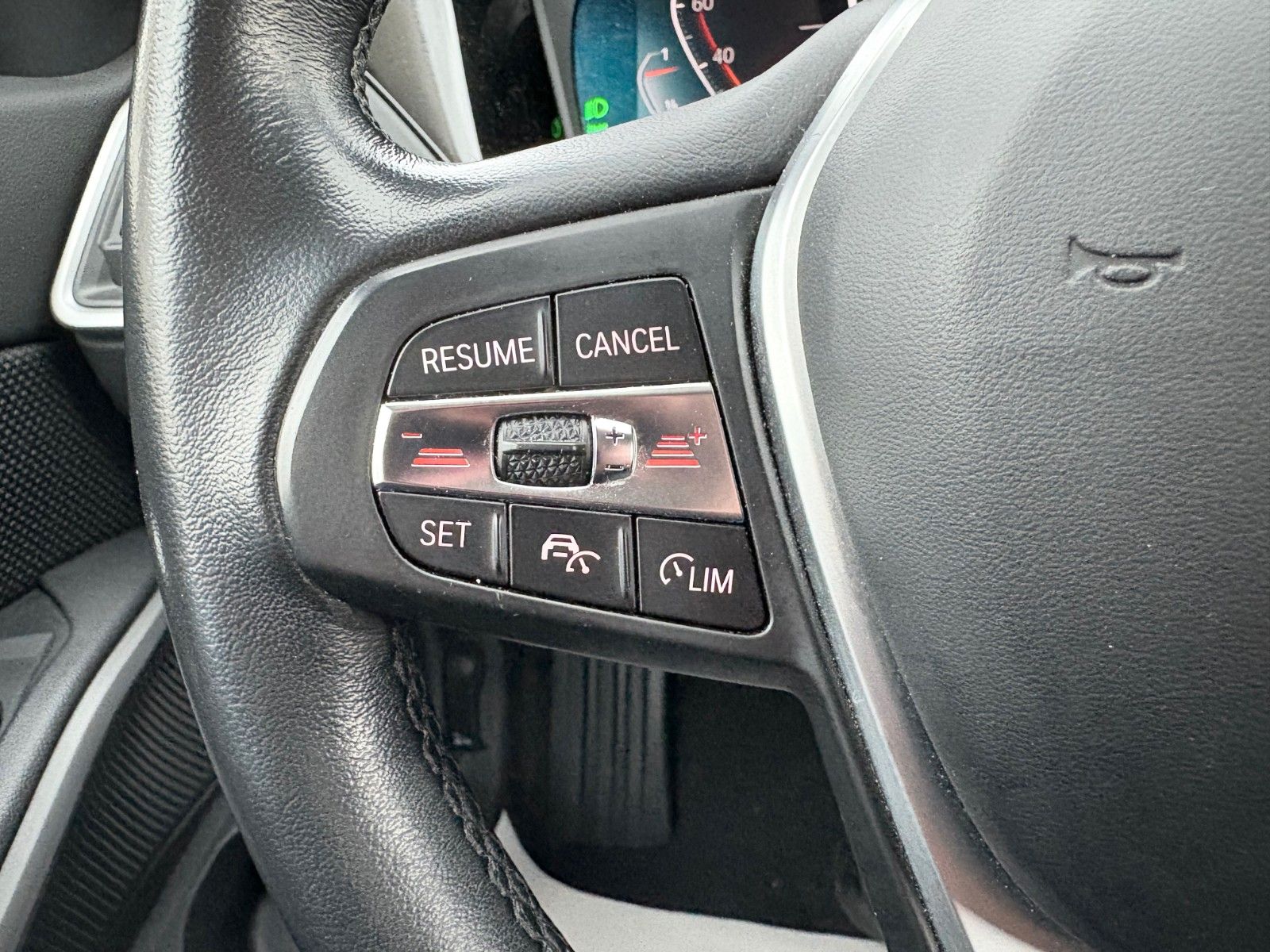 Fahrzeugabbildung BMW 318d Tour. Aut. Navi Alarm Aktiv Tempomat SPORTL