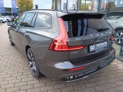 Fahrzeugabbildung Volvo V60 B4 B DKG Plus Dark