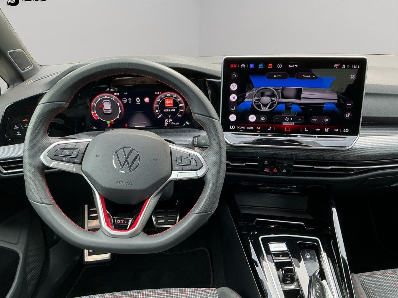 Volkswagen Golf VIII 2.0 TSI DSG GTI APP, PDC, KAMERA foto 15
