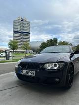 BMW  E93 320d LCI Cabrio M Paket Navi Leder - BMW 320: E93