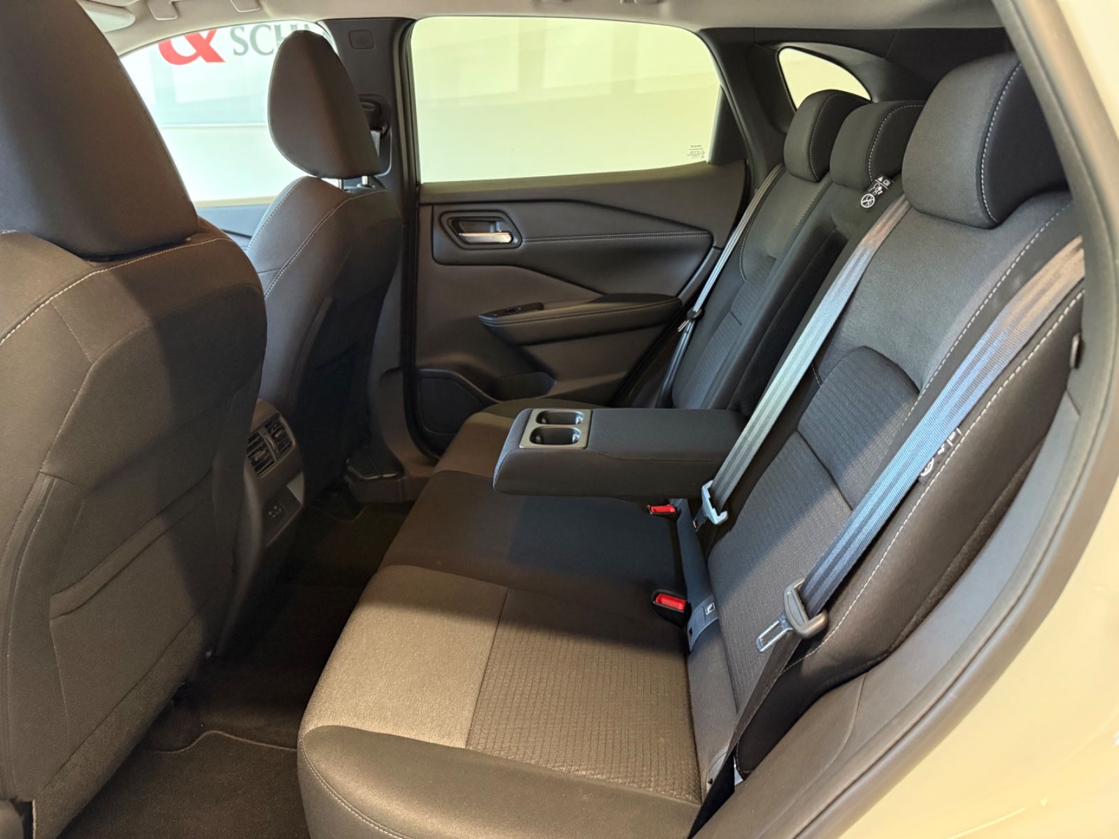 Fahrzeugabbildung Nissan Qashqai N-Connecta 1.3DIG-T Business Technologie