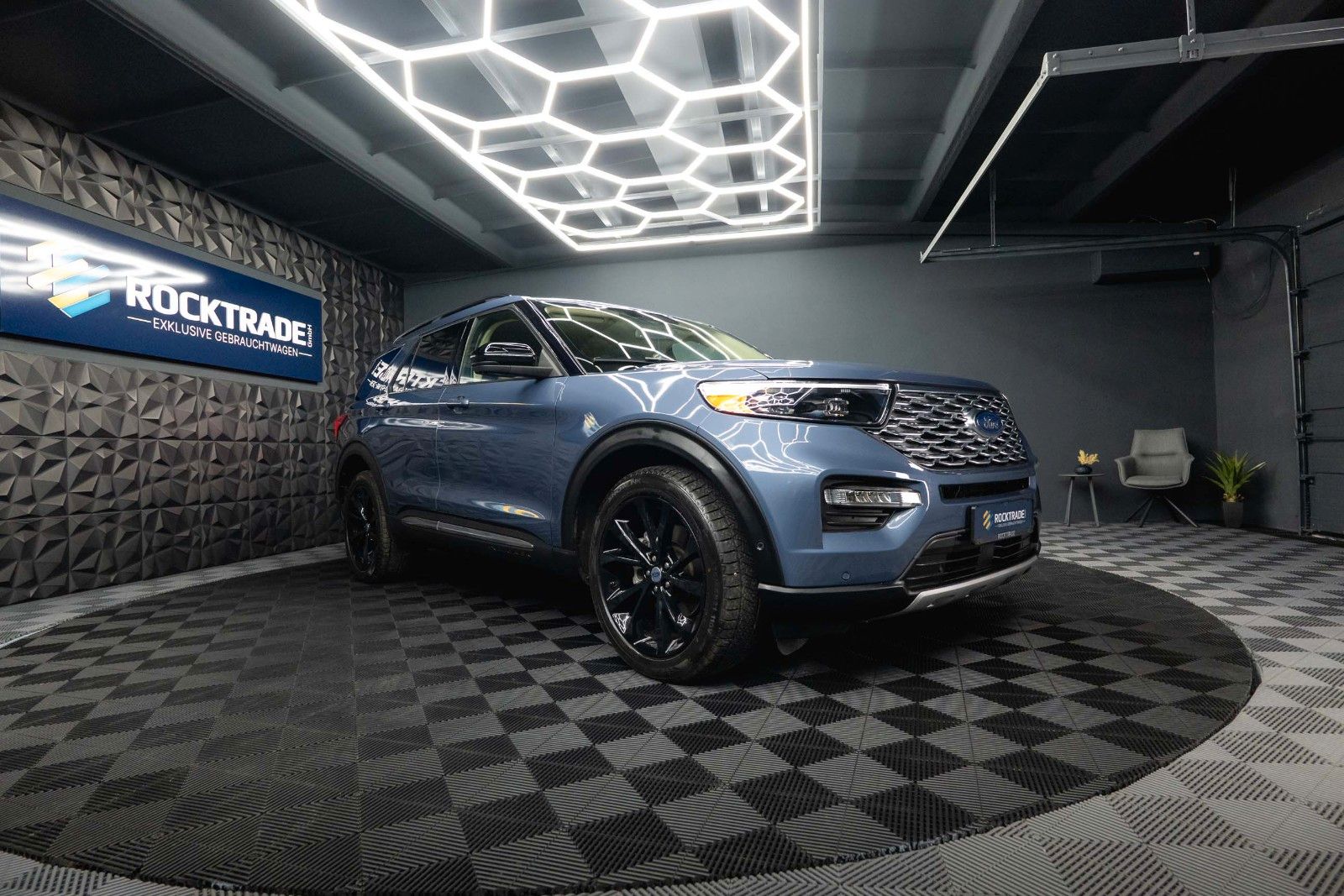 Fahrzeugabbildung Ford Explorer PLATINUM 3.0 V6 TwinTurbo 4x4 *360*ACC*