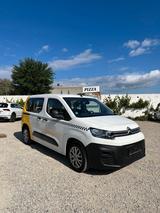 Citroën Berlingo BlueHDi 100 - ROLLSTUHLUMBAU/TAXI - Citroën: Taxi