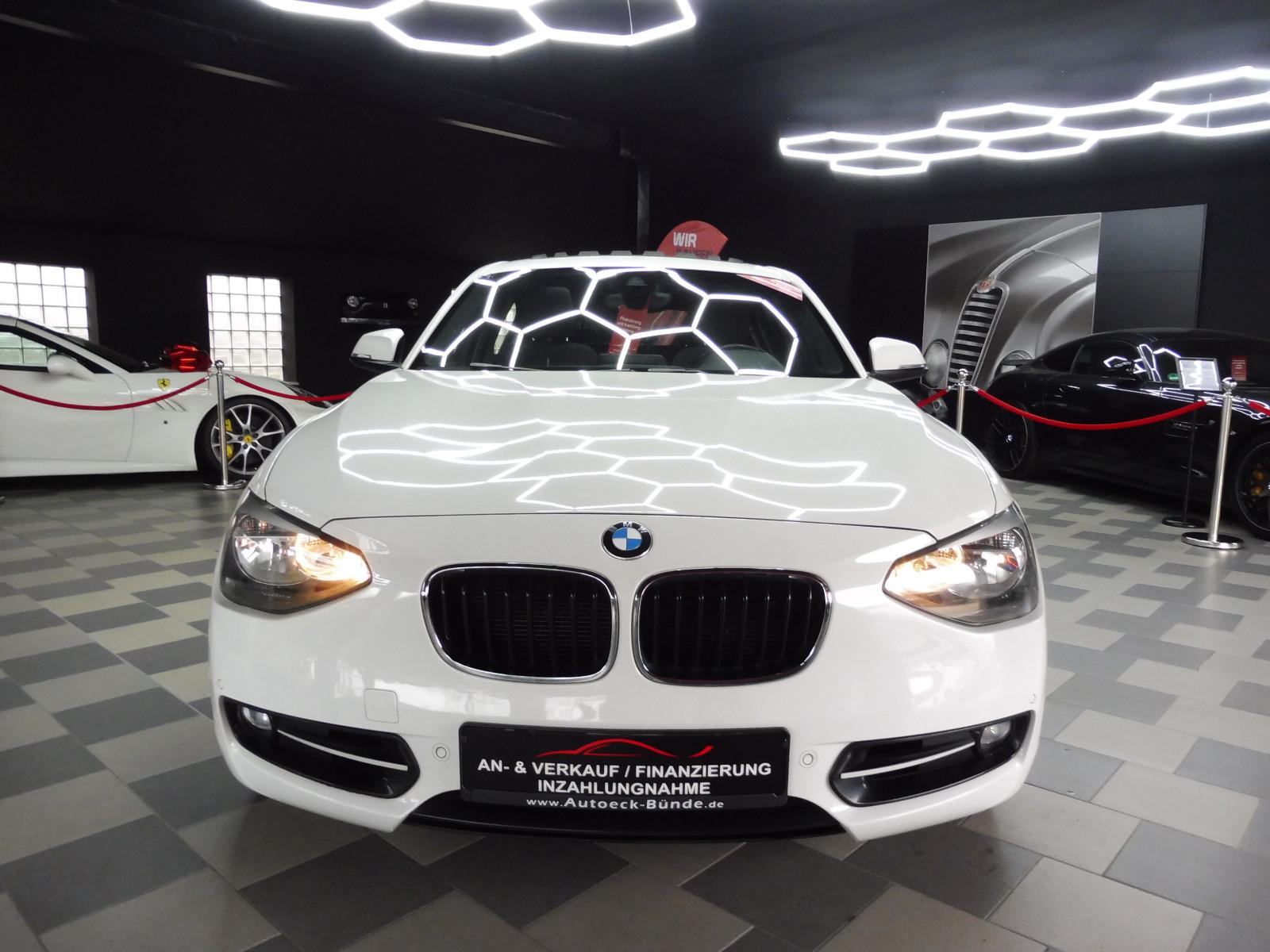 BMW 118i Sport-Line Schiebedach/PDC/Navi/19 Zoll