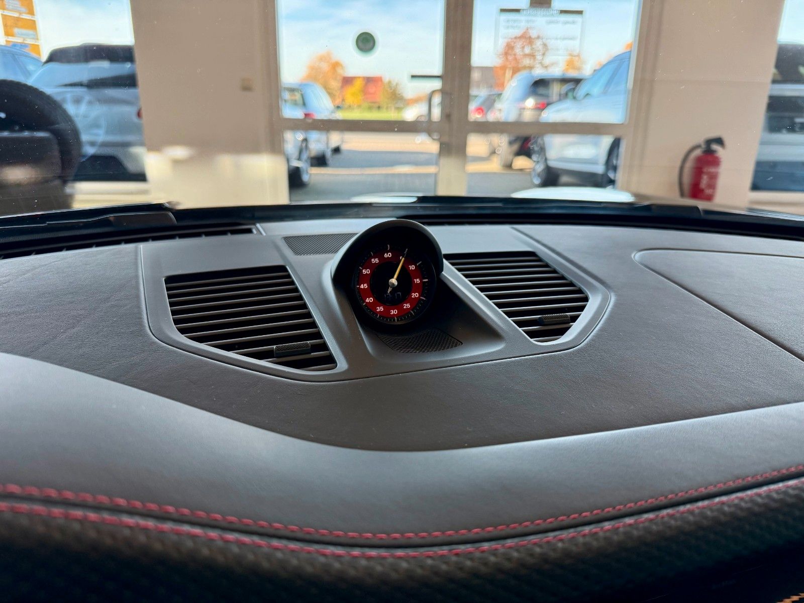 Fahrzeugabbildung Porsche 911 992 GT3 Touring PDK Vollschalensitze/Carbon