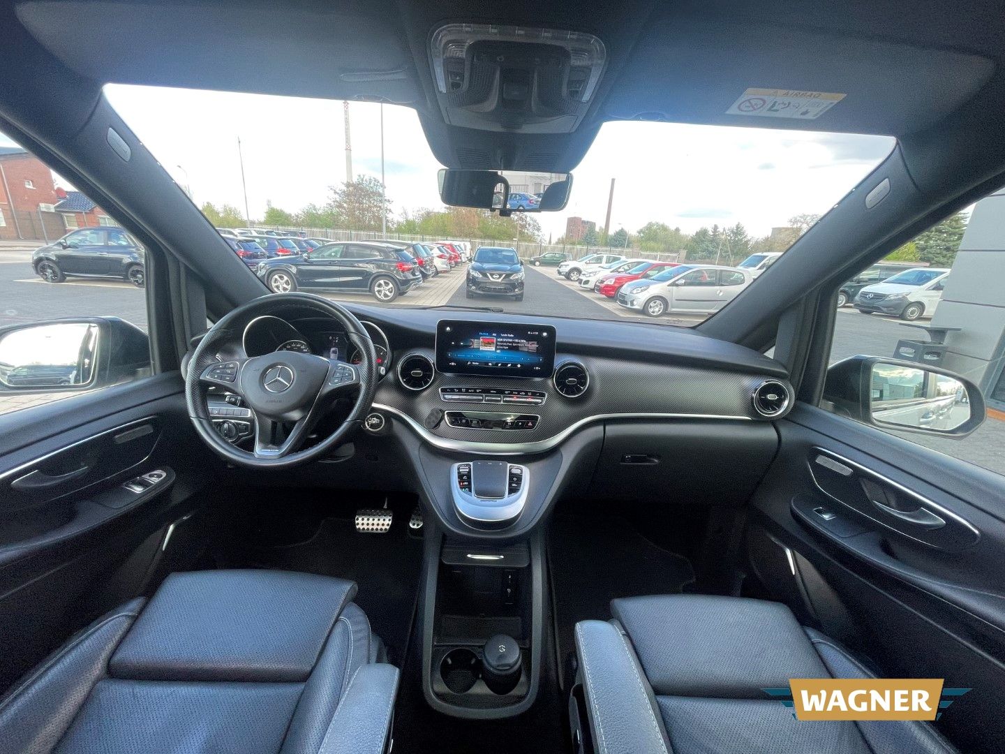 Fahrzeugabbildung Mercedes-Benz V 250 d AVANTGARDE AMG EDITION lang Night Paket