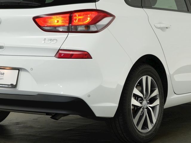 i30 PASSION+RÜCKFAHRKAMERA+SITZ-/LENKRADHEIZUNG+