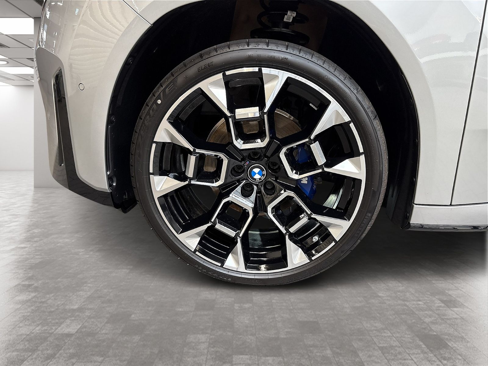 BMW iX3 - Bild 8