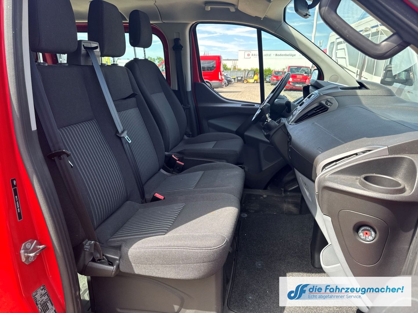 Fahrzeugabbildung Ford Transit Custom Tourneo 310 L1 Trend *EXPORT *274