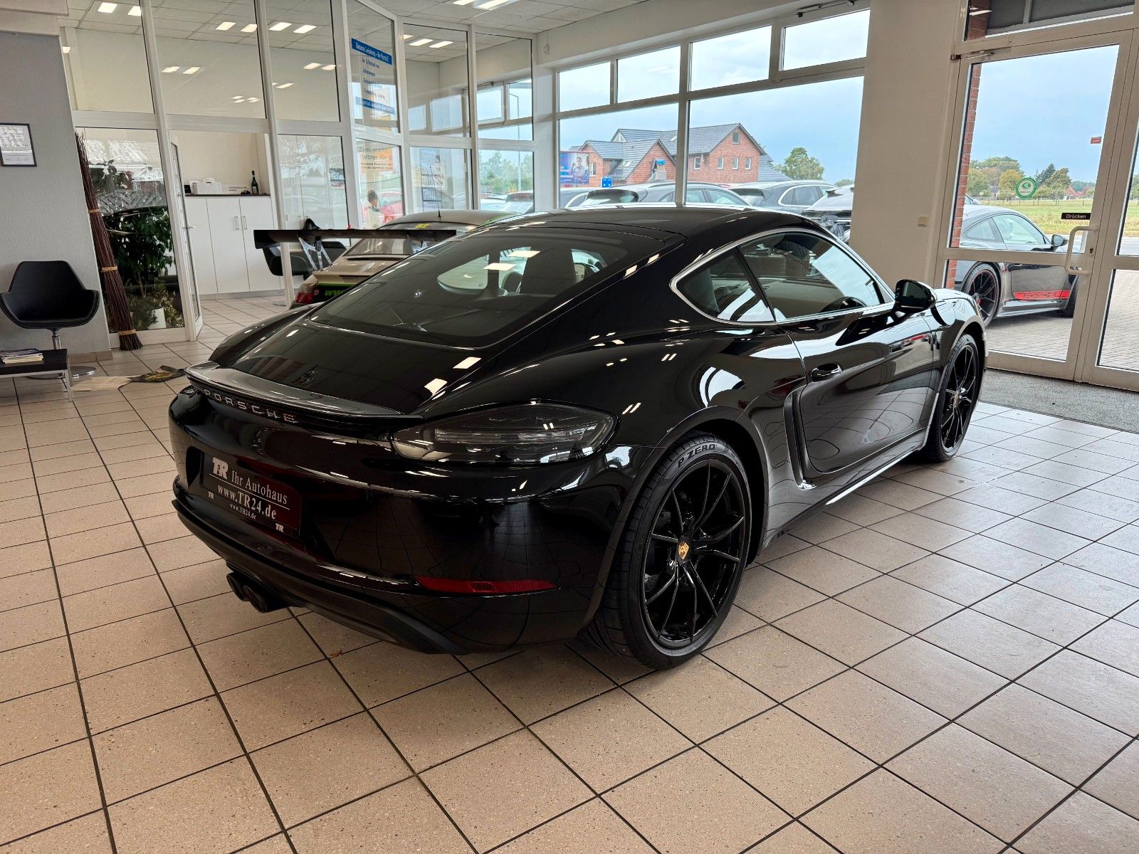 Fahrzeugabbildung Porsche 718 Cayman 6-Gang, Xenon, 20Zoll, 1.Hand