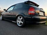 Honda Civic EJ9 - Honda Civic Kleinwagen Ej9 mit Benzin-Antrieb