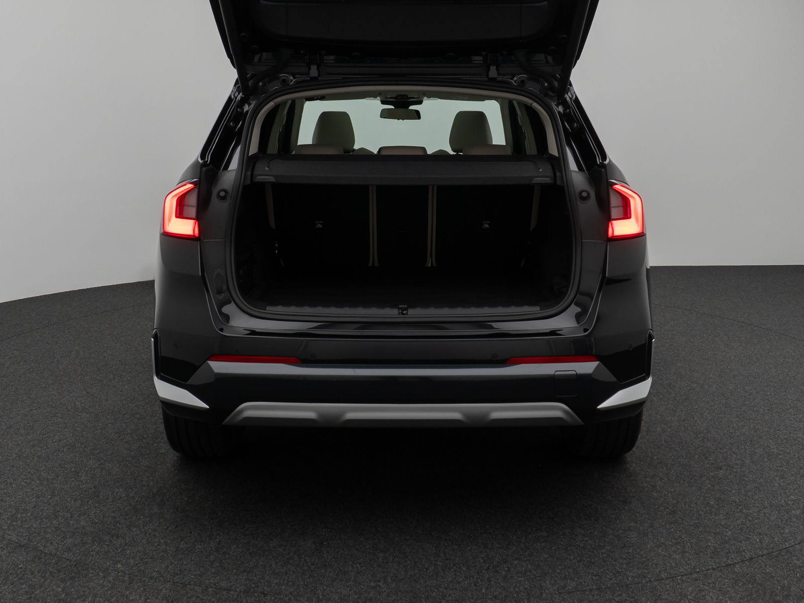 Fahrzeugabbildung BMW X1 sD18i xLine Panorama 360°HUD DAB H/K Sport