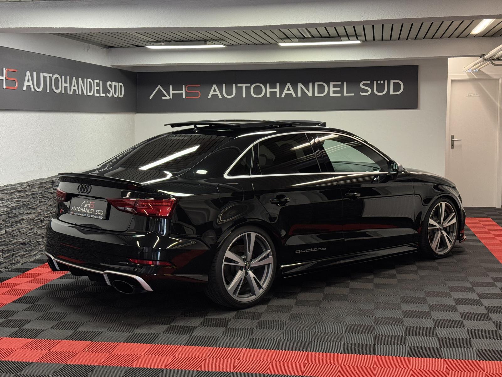 Audi RS 3 2.5 TFSI quattro*PANO*SCHALE*B&O*S.ABGAS*