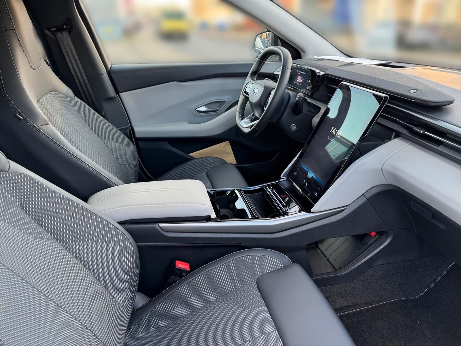 Ford Explorer - Bild 14