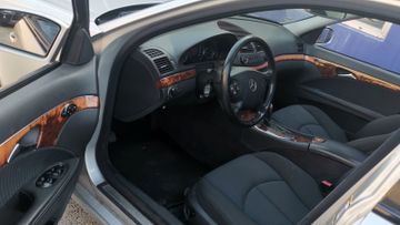 Mercedes E 220 - 4