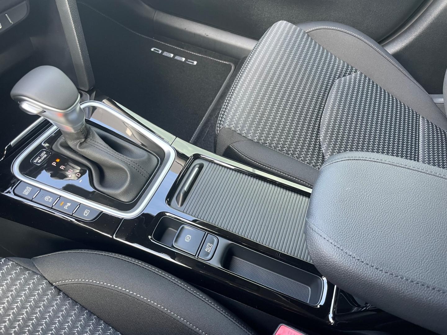 Kia Ceed_sw Ultimate Edition AppleCarPlay P8 P9