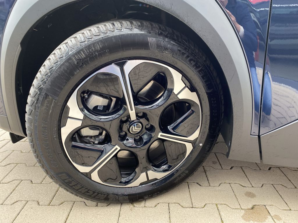 Fahrzeugabbildung Citroën e-C5 Aircross 210 Komfort-Range MAX *Allwetterre
