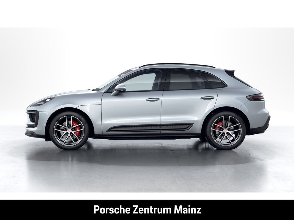 PORSCHE Macan 2024