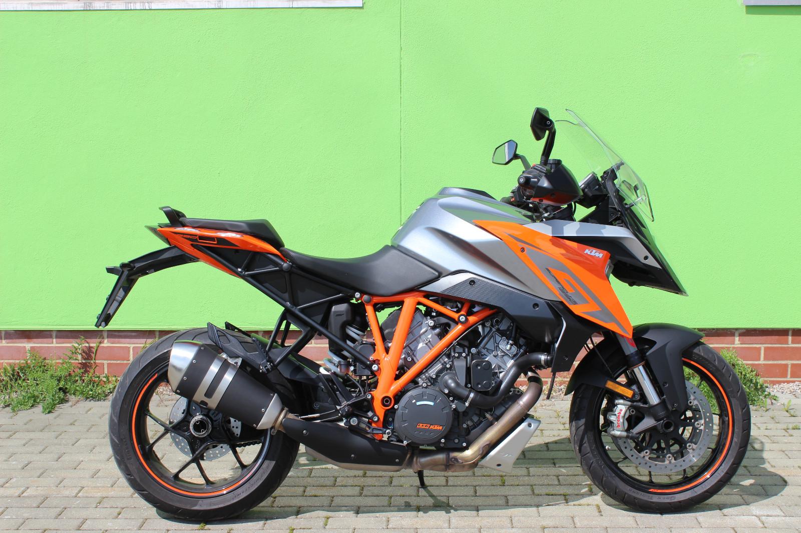 KTM 1290 Duke GT 1.Hand Top Zustand, inkl. Koffer