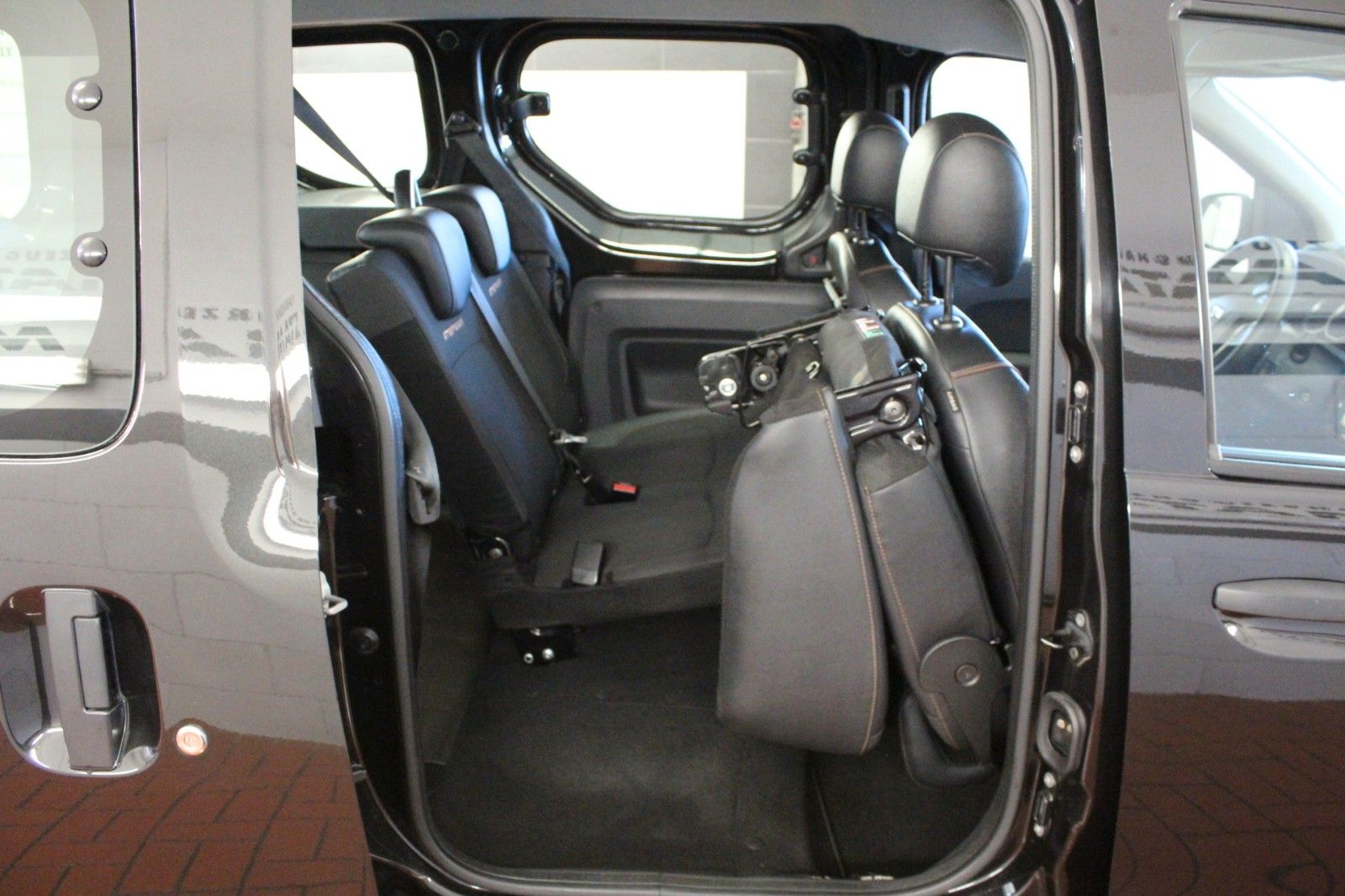 Fahrzeugabbildung Dacia Dokker TCe 115 Stepway *Navi*Klima*AHK