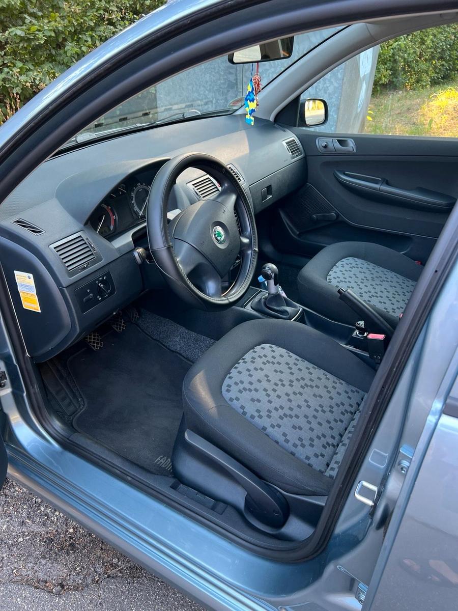Skoda Fabia 2007 — engine 54 HP (40kW)