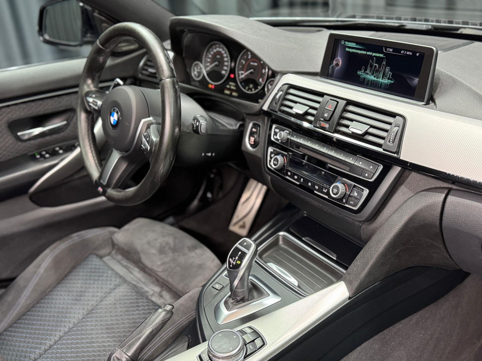Fahrzeugabbildung BMW 435d Gran Coupe|xDRIVE|M-SPORT|HEAD-UP|H&K|1.HAN