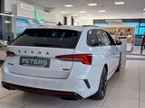 Skoda Octavia Combi RS DSG HUD AHK Matrix Navi - Skoda Octavia: Automatik