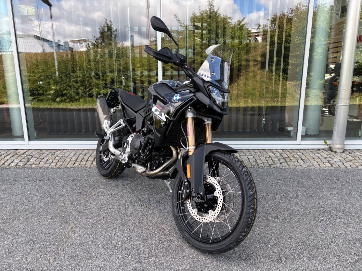 Fahrzeugabbildung BMW F 900 GS Dynamik Enduro-Paket Pro