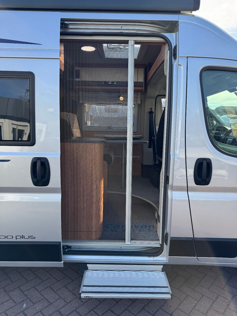 Fahrzeugabbildung Pössl SUMMIT 600 PLUS SOLAR TV AHK KAMERA NAVI SAT 1H