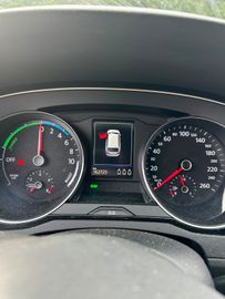 Volkswagen Passat - 6