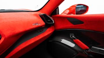 صورة مصغرة 11 لـ 2019 Ferrari 488 PISTA