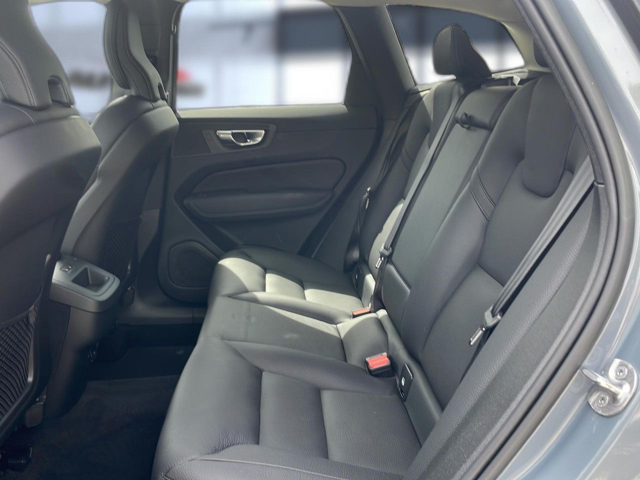 Volvo XC 60 Plus Dark AWD Bluetooth Navi LED Klima foto 8