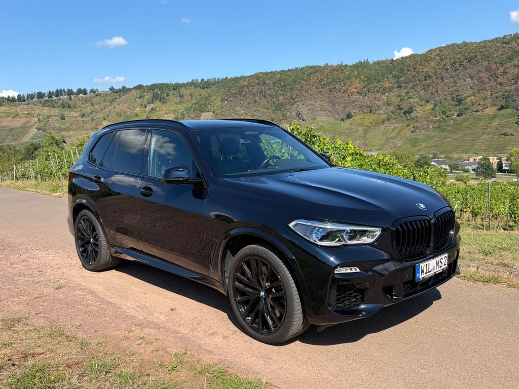 Image of BMW X5 M50