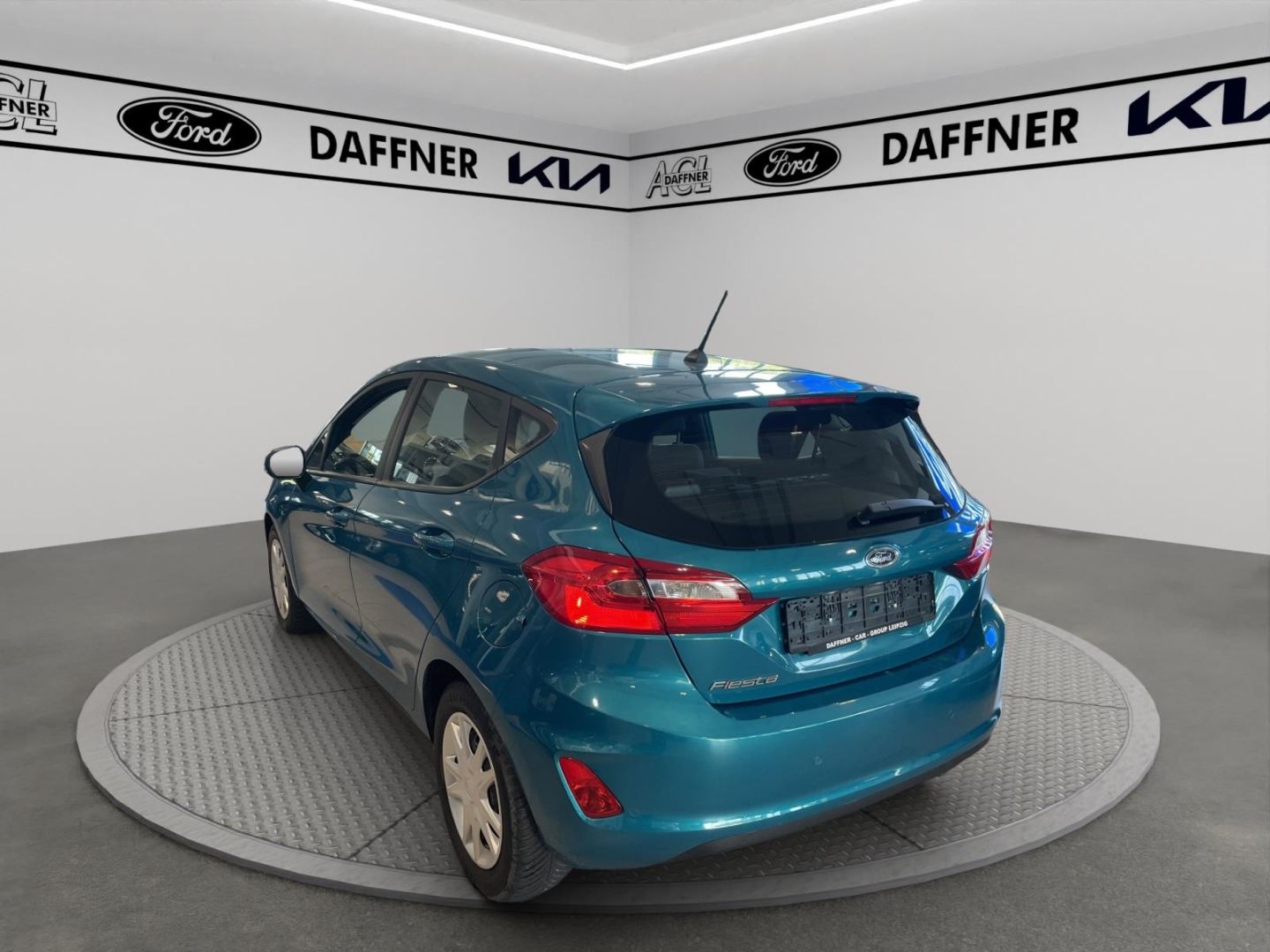 Fahrzeugabbildung Ford Fiesta Cool & Connect Apple CarPlay Android Auto