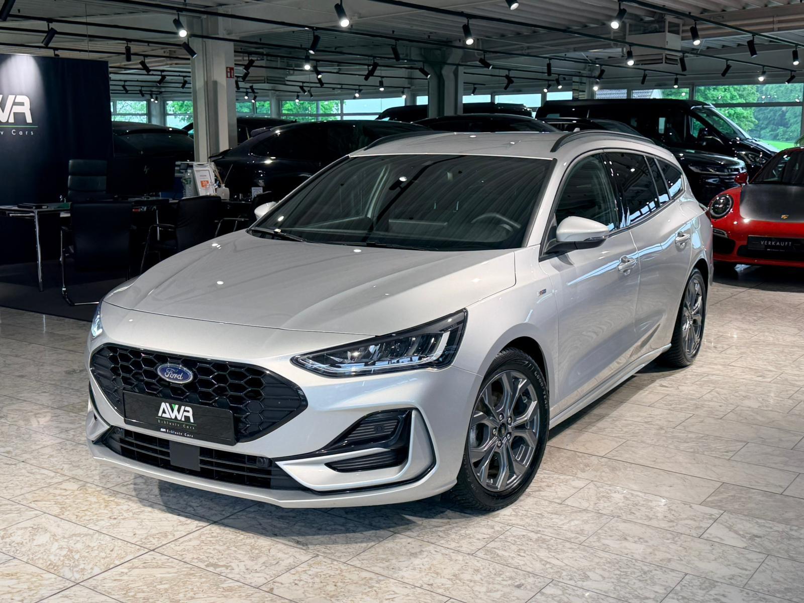 Ford Focus ST-Line X AUTOMATIK*AHK*LED*NAVI-SYNC*17"