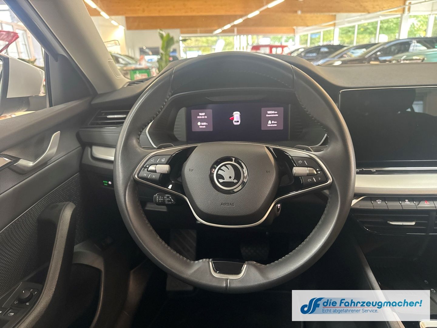 Fahrzeugabbildung SKODA Octavia Combi 1.5 TSI mHEV 85 kW Selection Navi