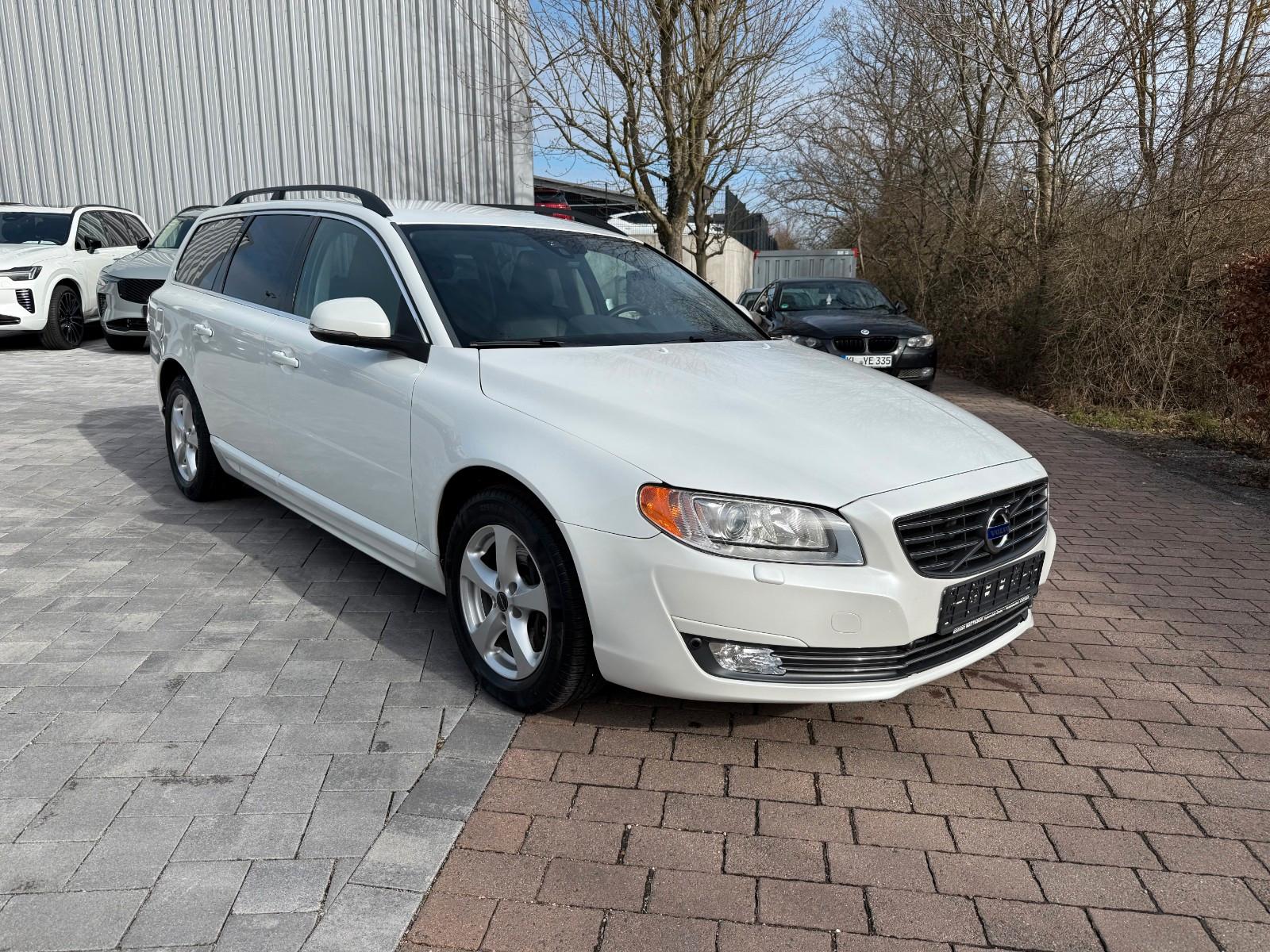 Volvo V70 D4 AWD +NAVI+XENON+LEDER+WR+SH+ECC+PDC