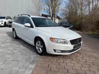 Volvo V70 D4 AWD +NAVI+XENON+LEDER+WR+SH+ECC+PDC