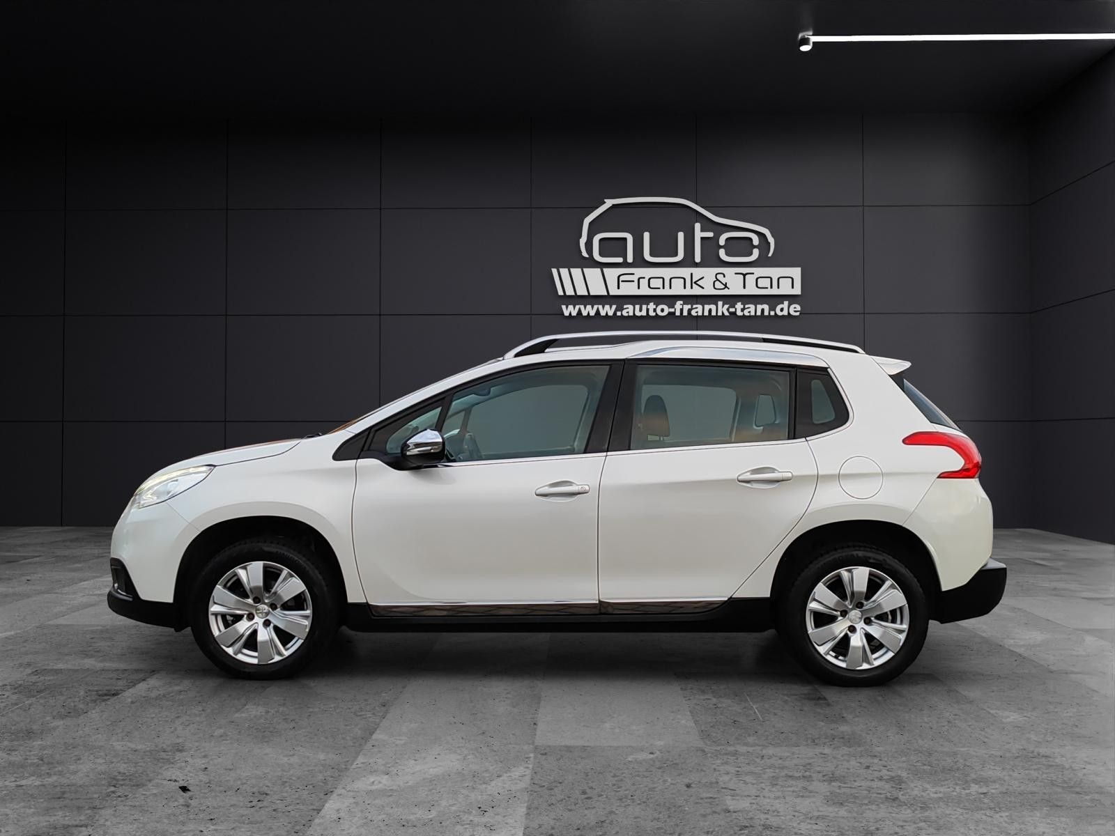 Fahrzeugabbildung Peugeot 2008 Allure*Automatik*Navi*Blth*LED*