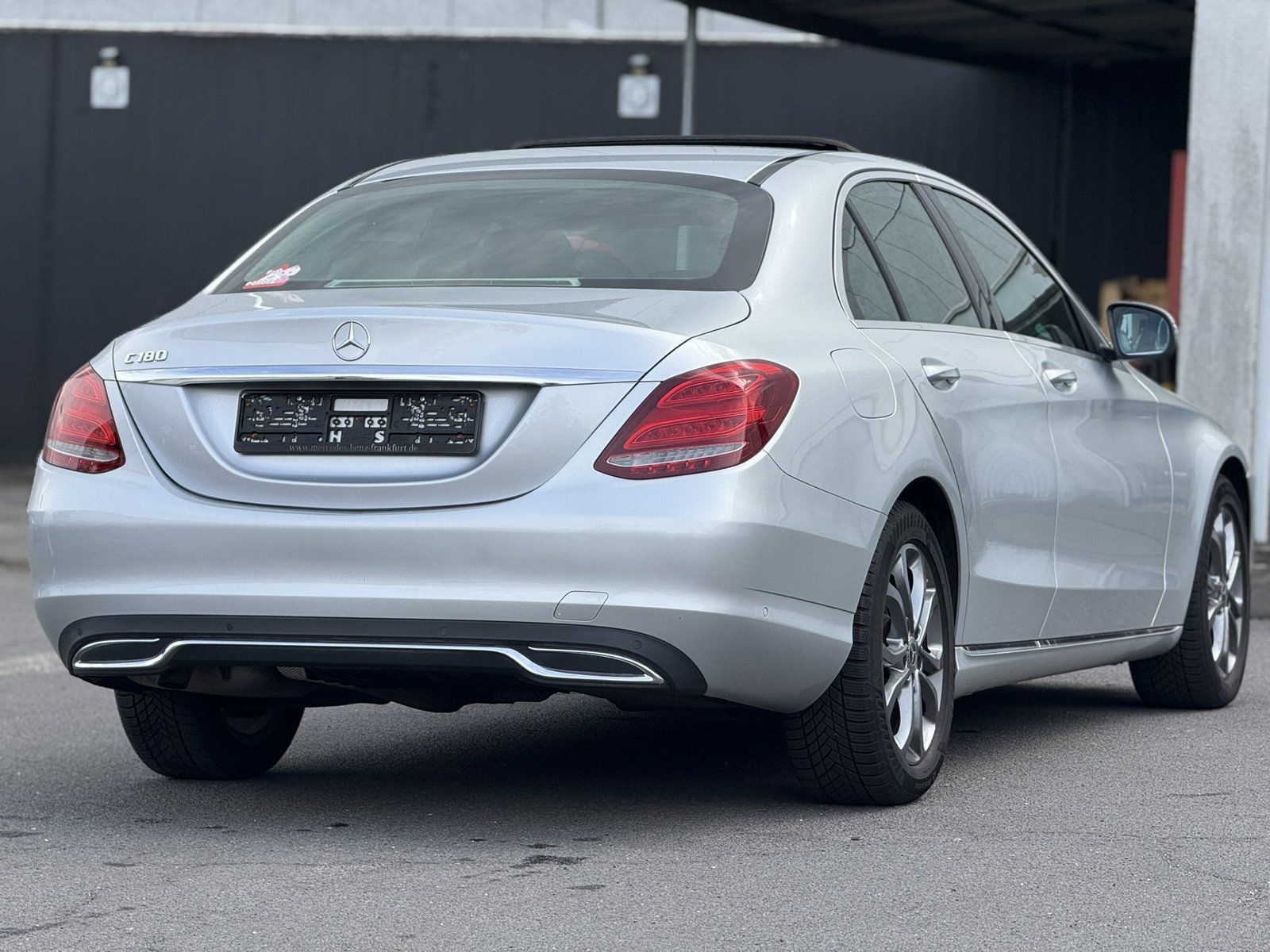 Fahrzeugabbildung Mercedes-Benz C 180 Avantgarde*SCHIEBEDACH*TOTWINKEL*LED*NAVI*