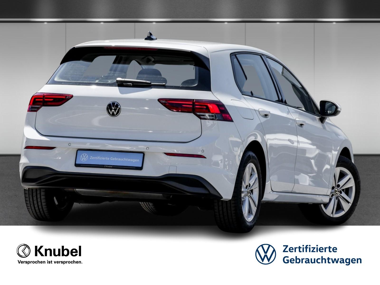 Volkswagen Golf VIII Life 1.0 eTSI DSG LED Navi TravelAss. 