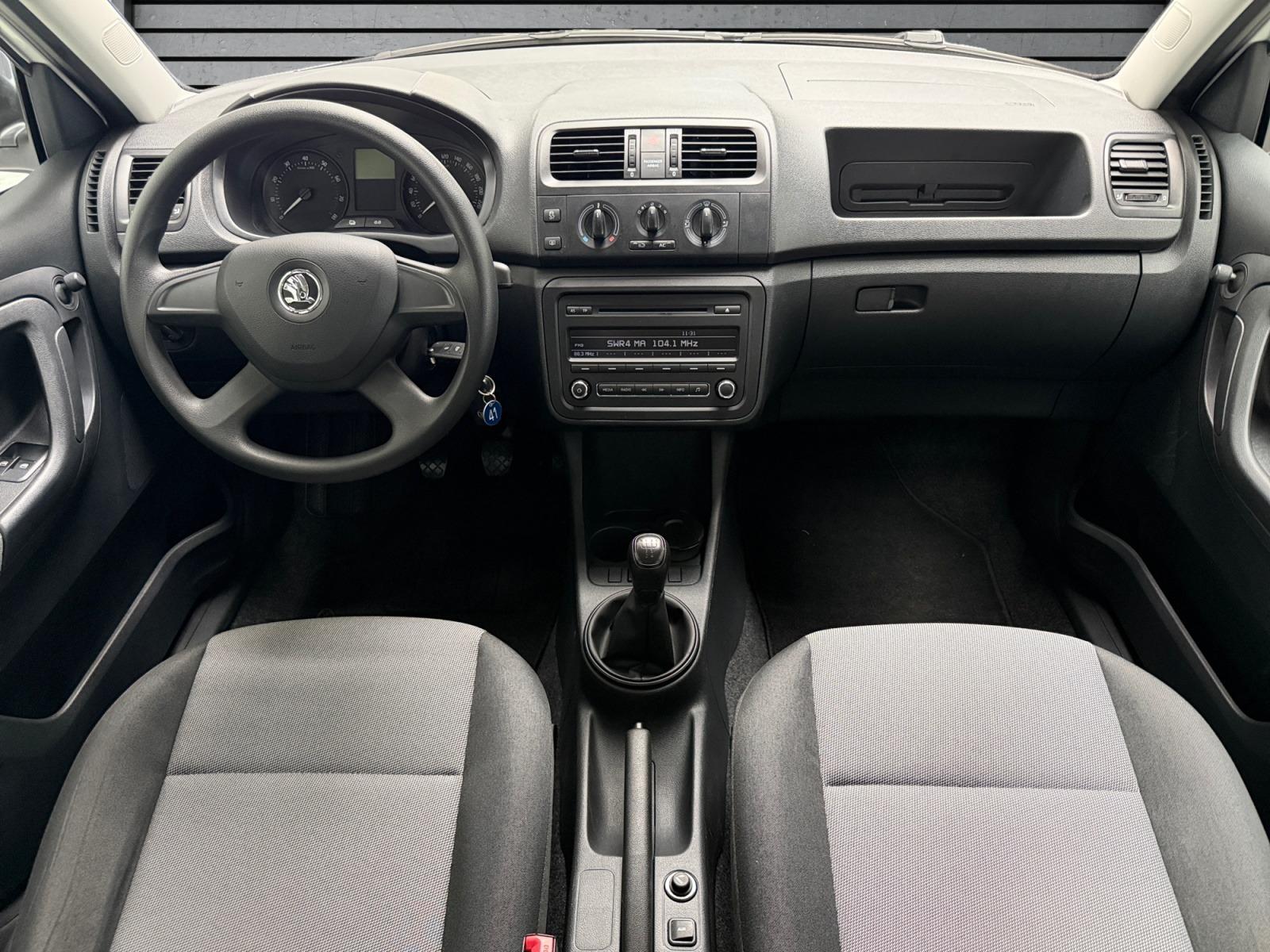 Skoda FABIA ACTIVE KLIMAANLAGE+ALLWETTERBEREIFUNG+TÜV+