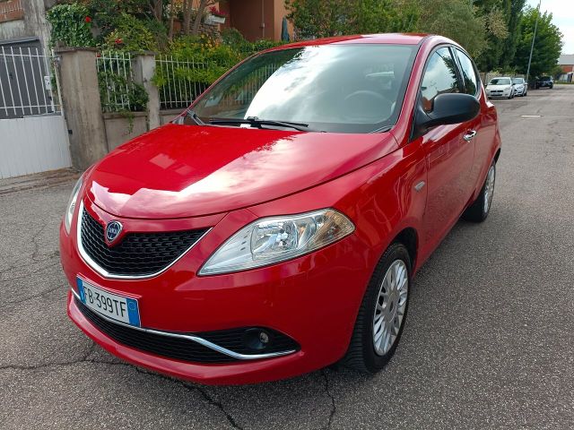 Lancia Ypsilon 1.2 GPL Ecochic Elefantino
