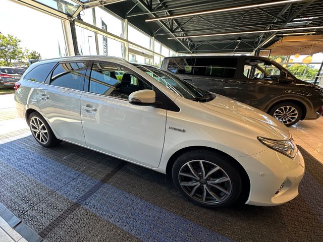 Toyota Auris Touring Sports  Hybrid